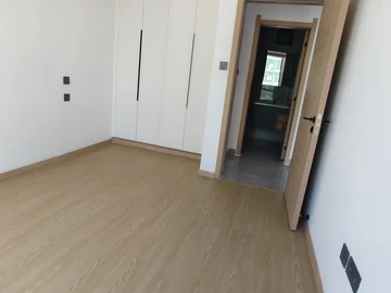 Thumbnail 18