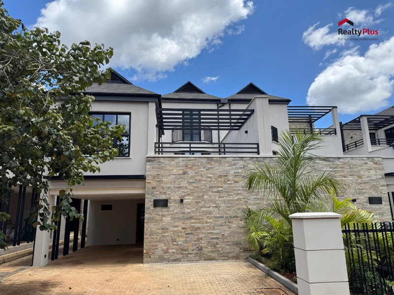4 Bedroom Townhouse with DSQ