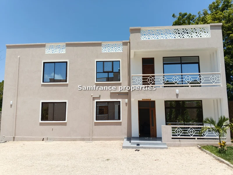 4-bedroom Villa for rent in Diani