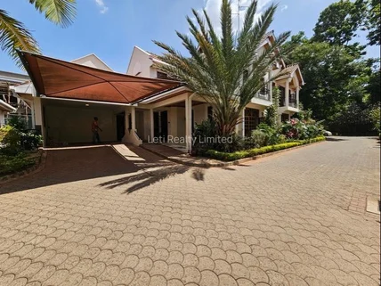 5-bedroom Townhouse for sale in Lavington, Nairobi