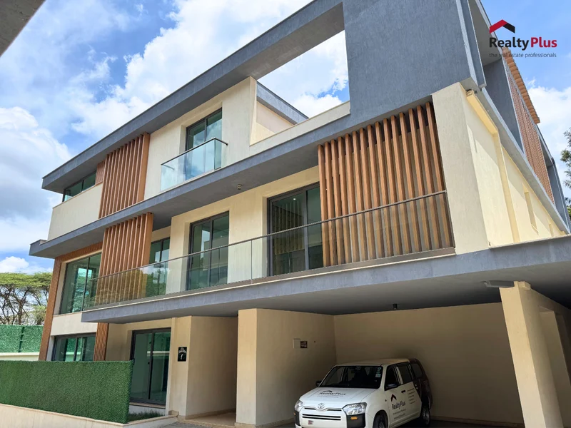 5 Bedroom Villa