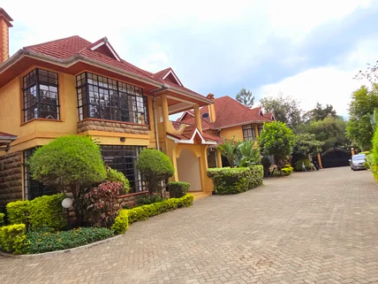 5-bedroom Townhouse for sale in Lavington, Nairobi
