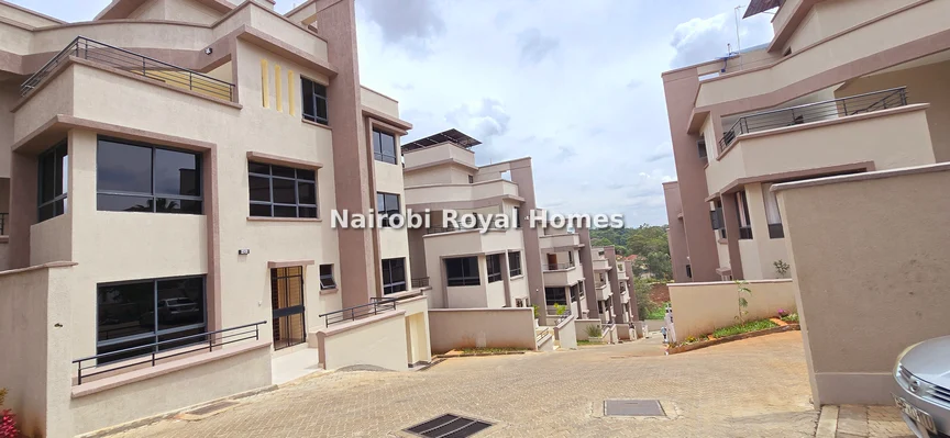 5-bedroom Townhouse for rent in Lavington