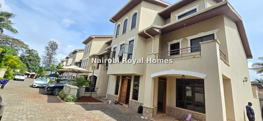 5-bedroom Townhouse for rent in Lavington