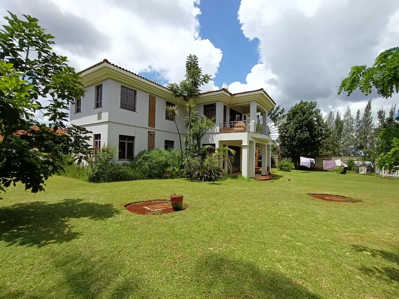 For Sale: KES 130 Million Ambassadorial 4-Bedroom Standalone Residence on ½ Acre – Runda UN Blue Zone