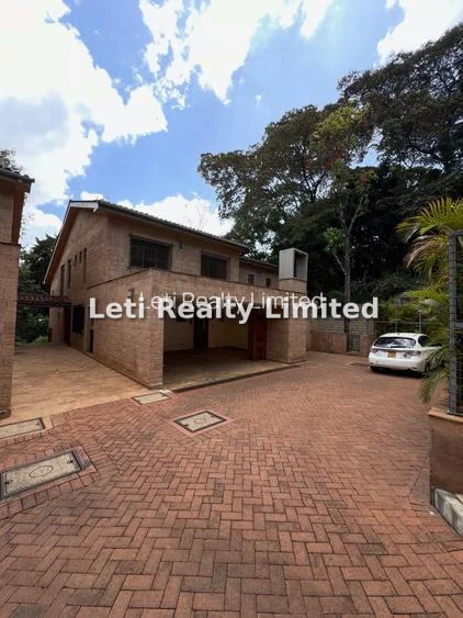 5-bedroom Townhouse for sale in Lavington
