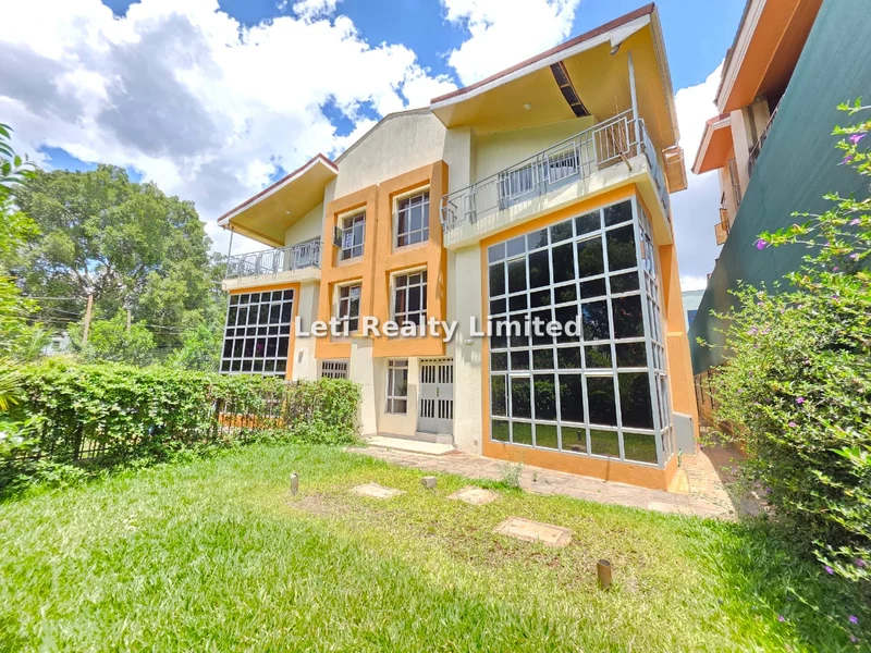 5-bedroom Townhouse for rent in Lavington
