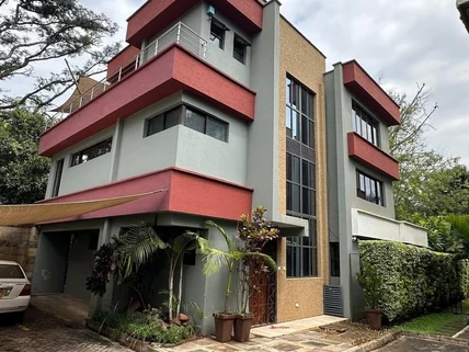 5-bedroom Townhouse for rent in Lavington, Nairobi
