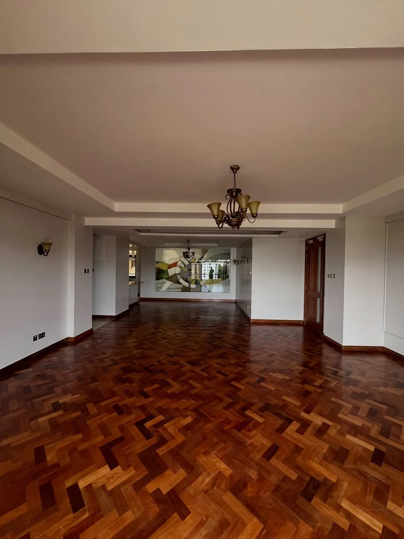 An Executive Spacious Four Bedroom Duplex In Riverside Drive