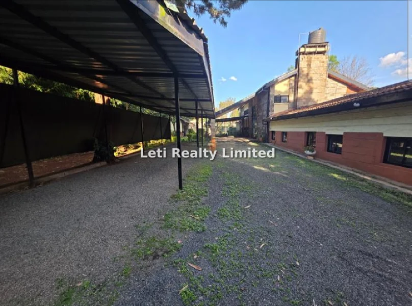 Commercial Property for rent in Lavington
