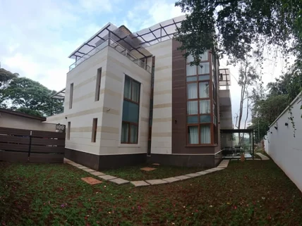 5-bedroom Villa for rent in Lavington, Nairobi