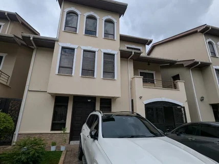 5-bedroom Villa for sale in Lavington, Nairobi