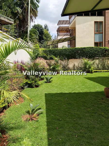 6-bedroom Townhouse for rent in Lavington