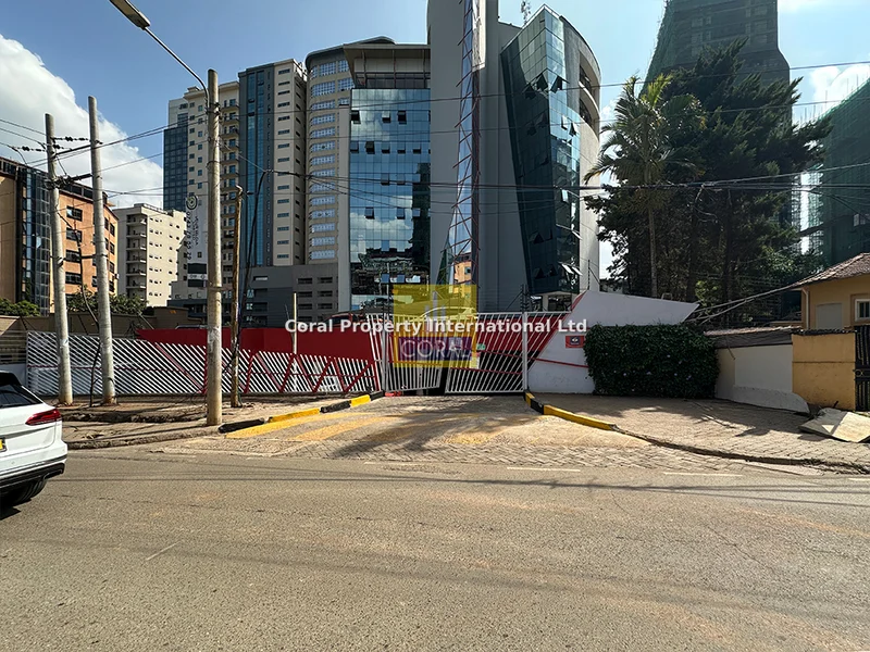 Office for rent in Westlands Area