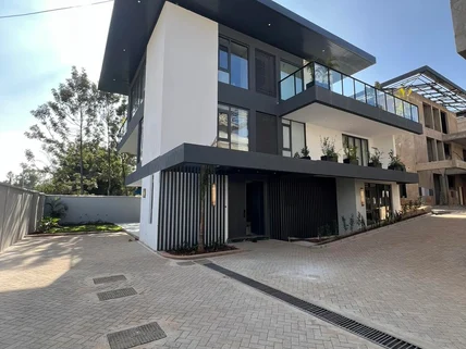 5-bedroom Townhouse for sale in Lavington, Nairobi