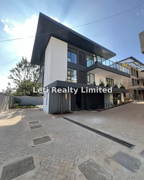 5-bedroom Townhouse for sale in Lavington
