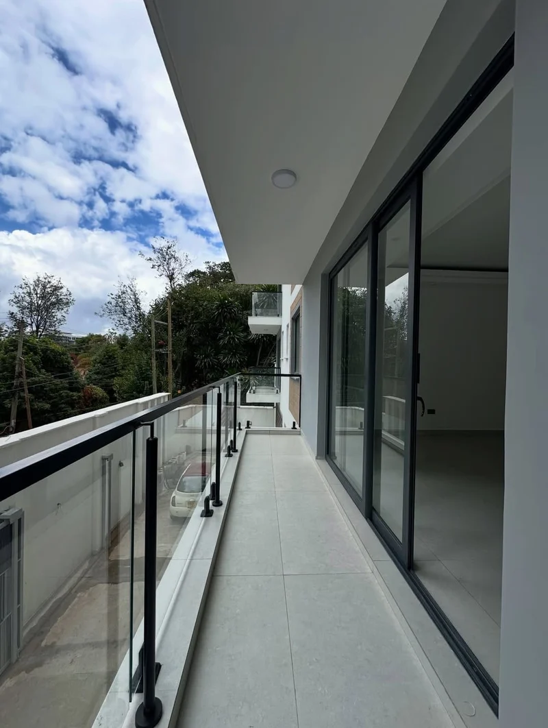 3bedroom for rent in Brookside