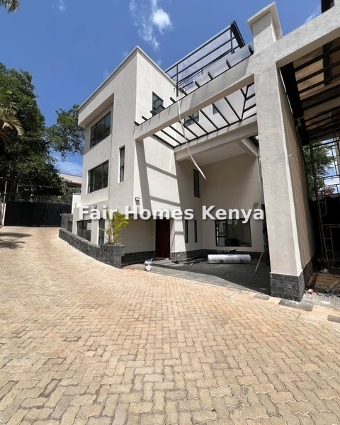 5-bedroom Townhouse for rent in Lavington