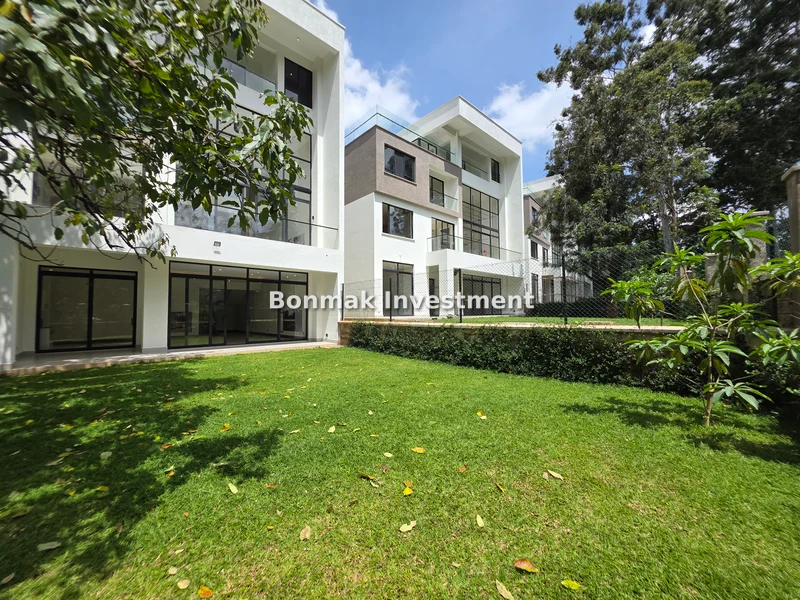 6-bedroom Townhouse for sale in Kitisuru