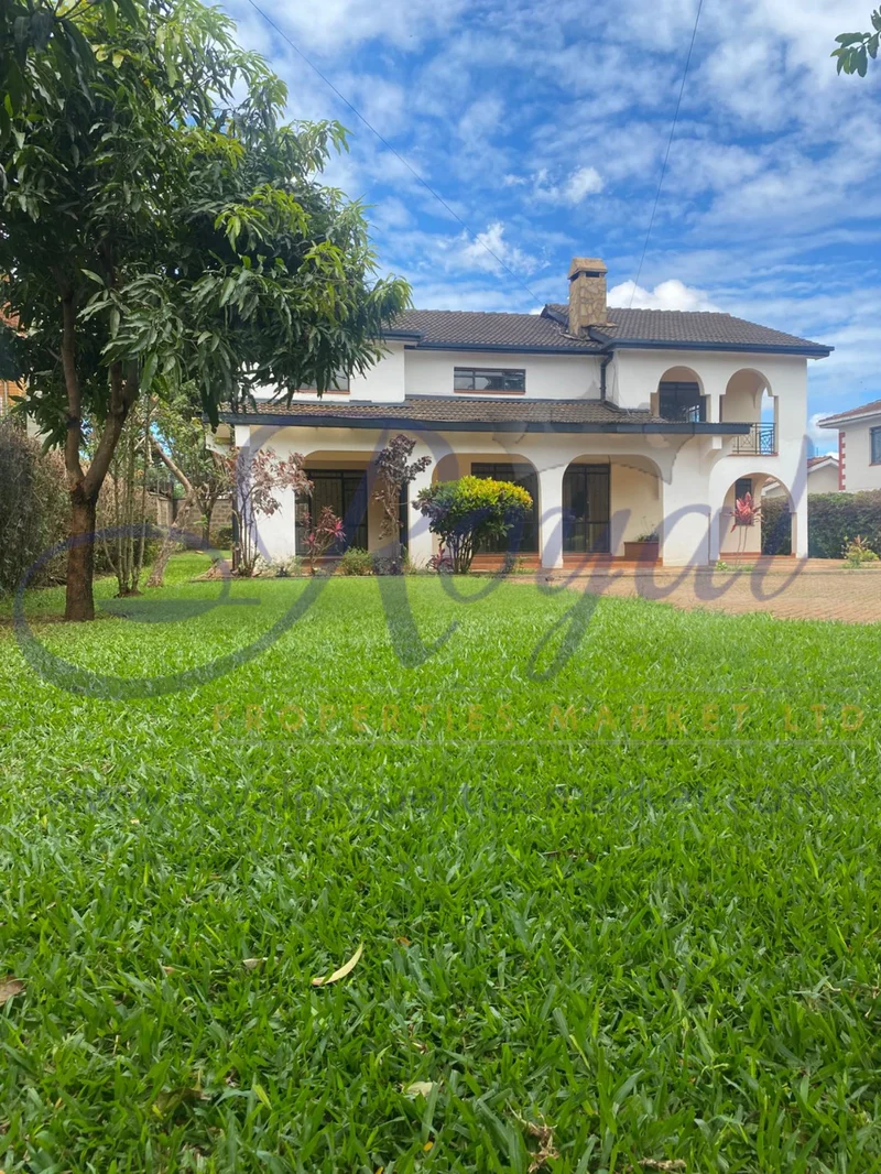 Mountain View Estate - Charming 4-Bedroom Family Home For Sale