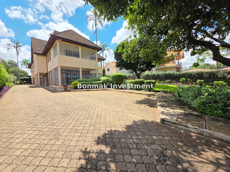 5-bedroom House for rent in Runda