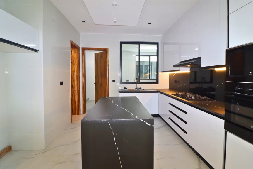 Ultra-Modern & Executive 2-Bedroom Apartment – Off Peponi Road
