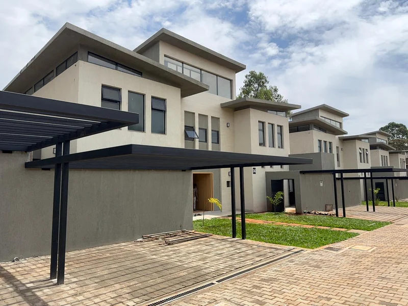 Elegant 5 Bedroom Townhouse For Sale in Runda
