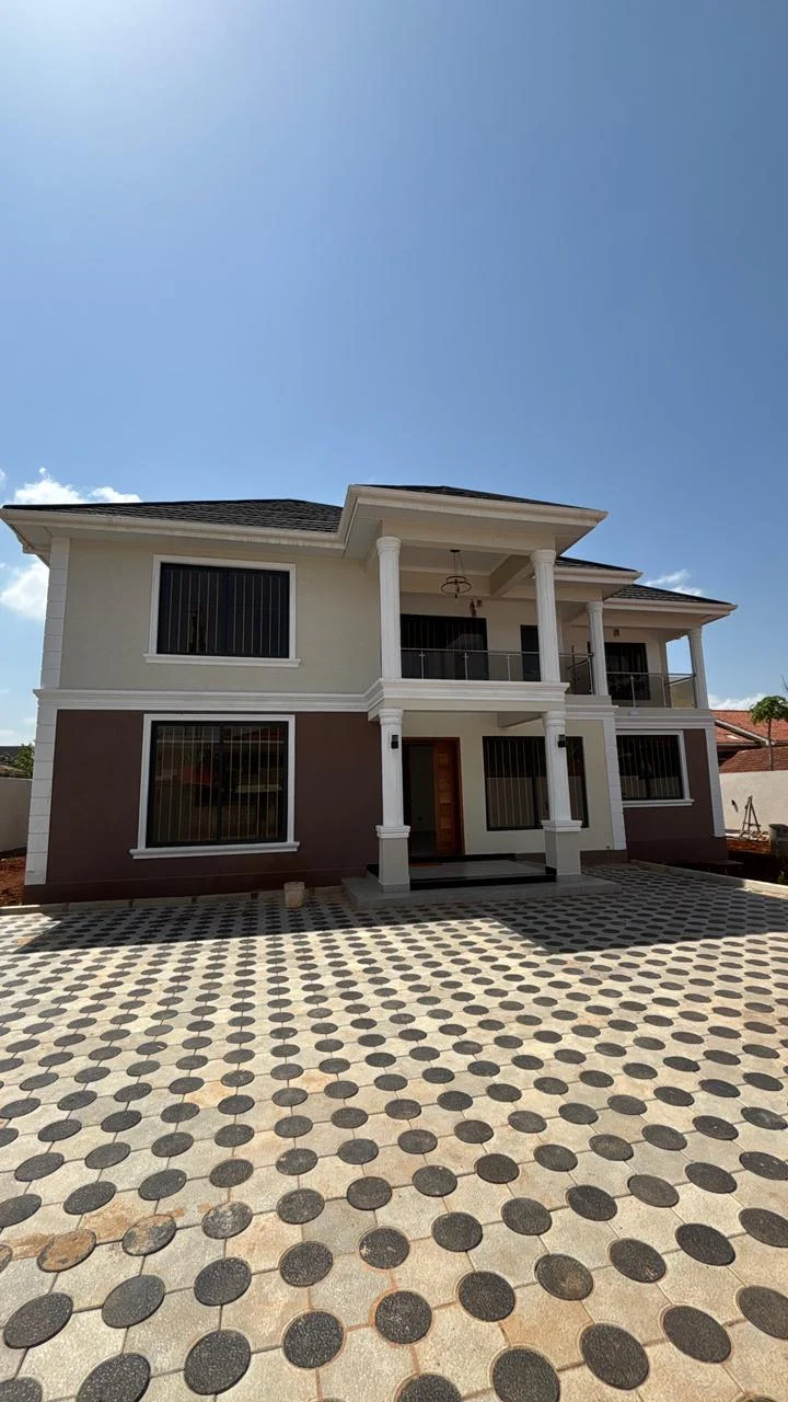 Brand new 4 bedroom villa on a 1/4 acre at Kahawa Sukari off Thika road for sale