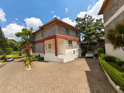 5-bedroom Townhouse for sale in Lavington, Nairobi