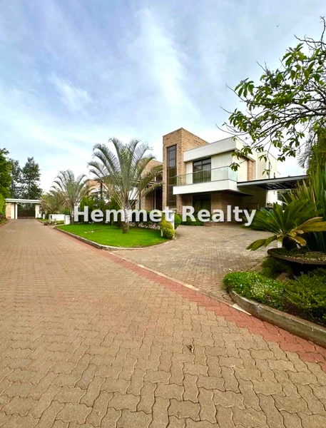 5-bedroom Townhouse for rent in Karen