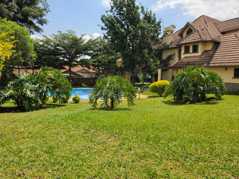 Gigiri – Elegant 6-Bedroom Residence with Pool For Sale