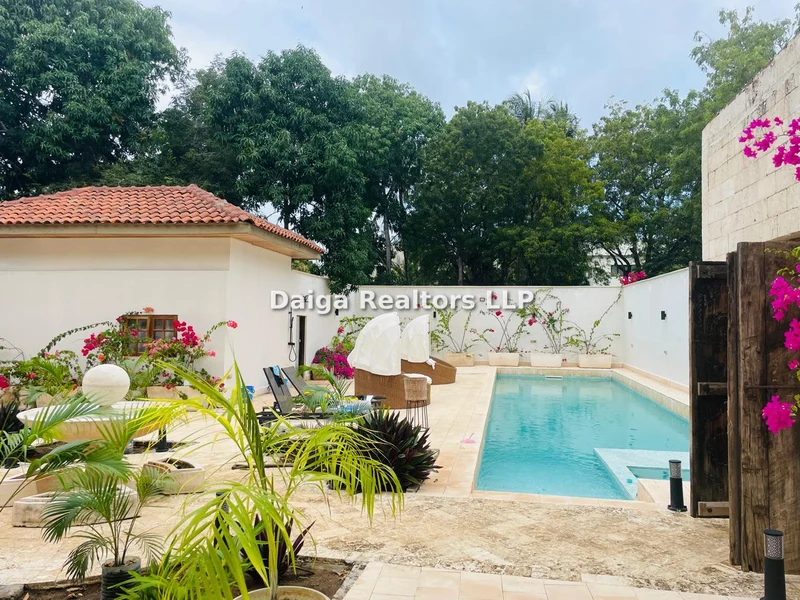 4-bedroom Villa for sale in Bofa