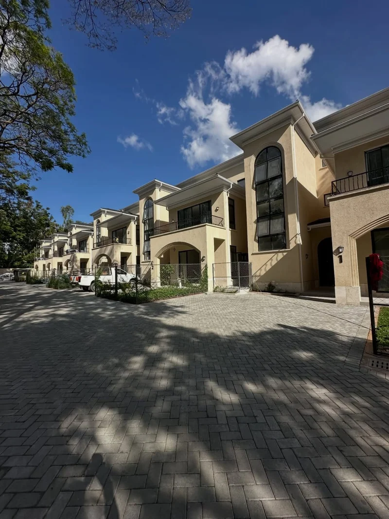 5 Bedroom Townhouse for Sale in Lavington