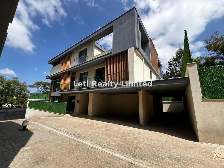 5-bedroom Townhouse for sale in Lavington