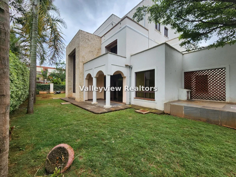 5-bedroom Townhouse for rent in Lavington