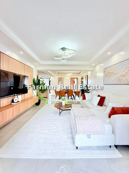 3-bedroom Apartment for rent in Riverside