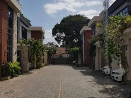 5-bedroom Townhouse for rent in Nyali Area, Nyali