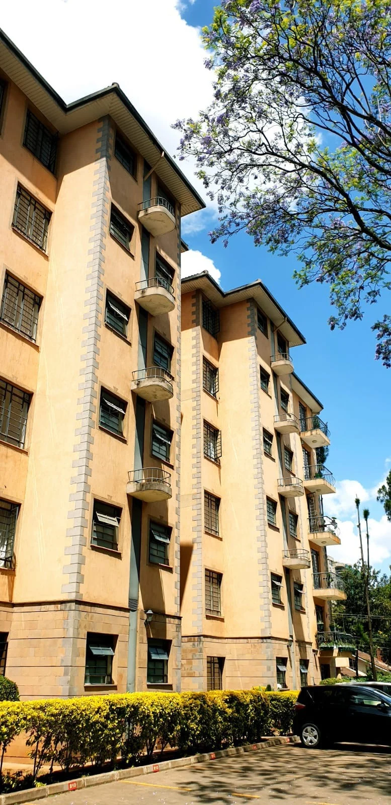 Kilimani Excutive 3BEDROOMS All Ensuite Plus Self-Contained DSQ Apartment