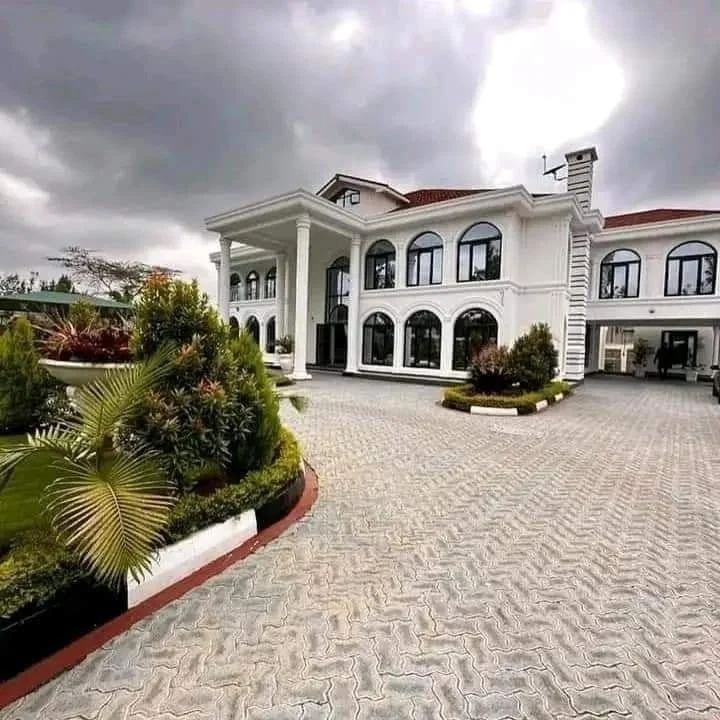 Karen Near Tangaza University Spectacular 7BEDROOMS All Ensuite House In The Prestigious Hood