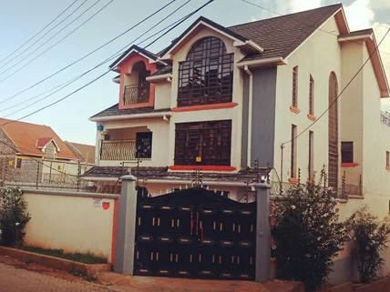 7-bedroom Townhouse for sale in Langata, Nairobi