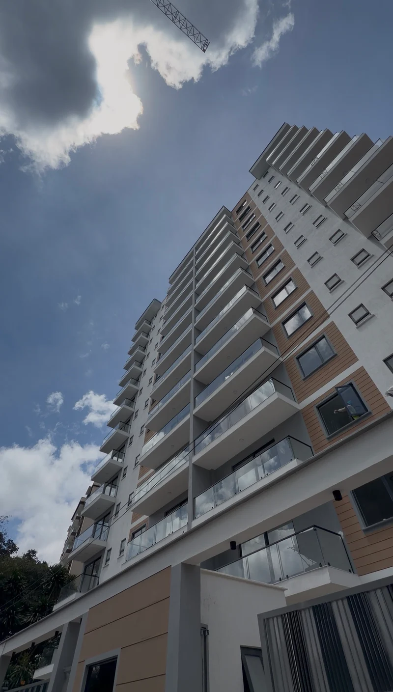 2 Bedroom Apartment to Let in Brookside