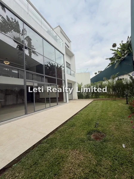5-bedroom Townhouse for sale in Lavington