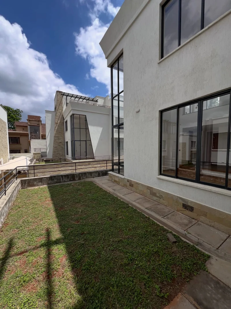 5 Bedroom Townhouse for Sale in Lavington