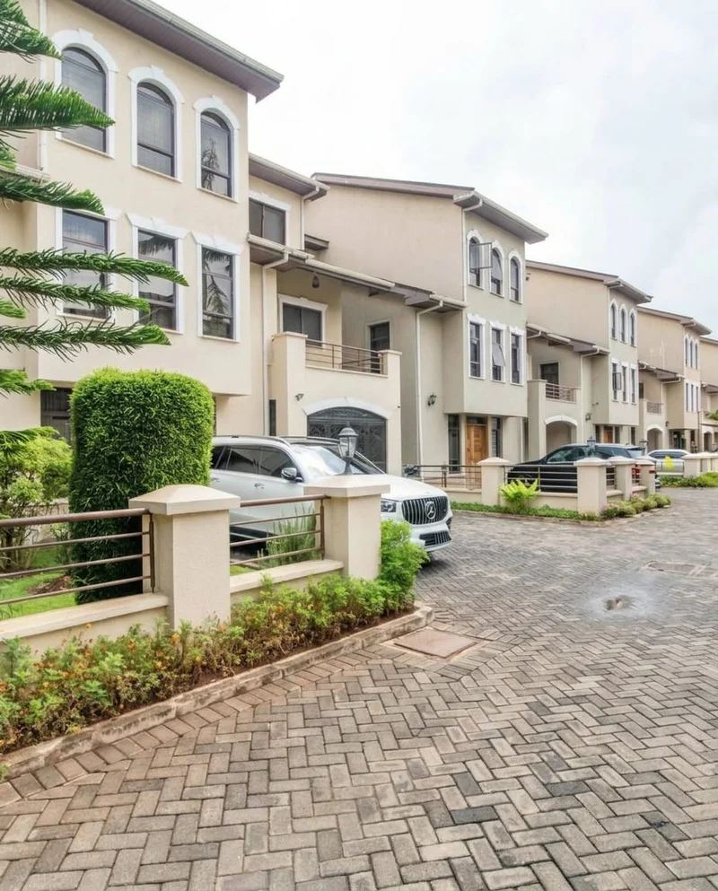 Exclusive 5-Bedroom Villa with DSQ for Sale – KES 65M o.n.o
