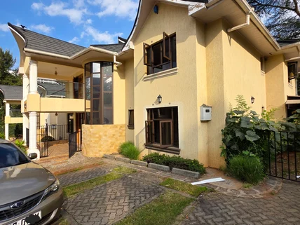 5-bedroom Townhouse for rent in Lavington, Nairobi