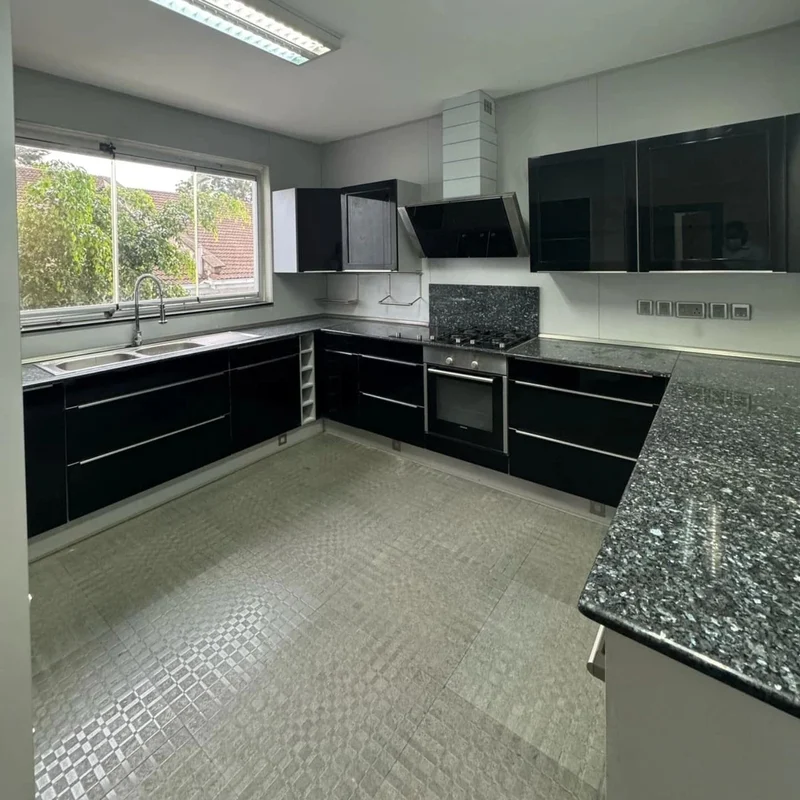 3-Bedroom Apartment DSQ for Rent in Riverside, Kes 200,000 per month
