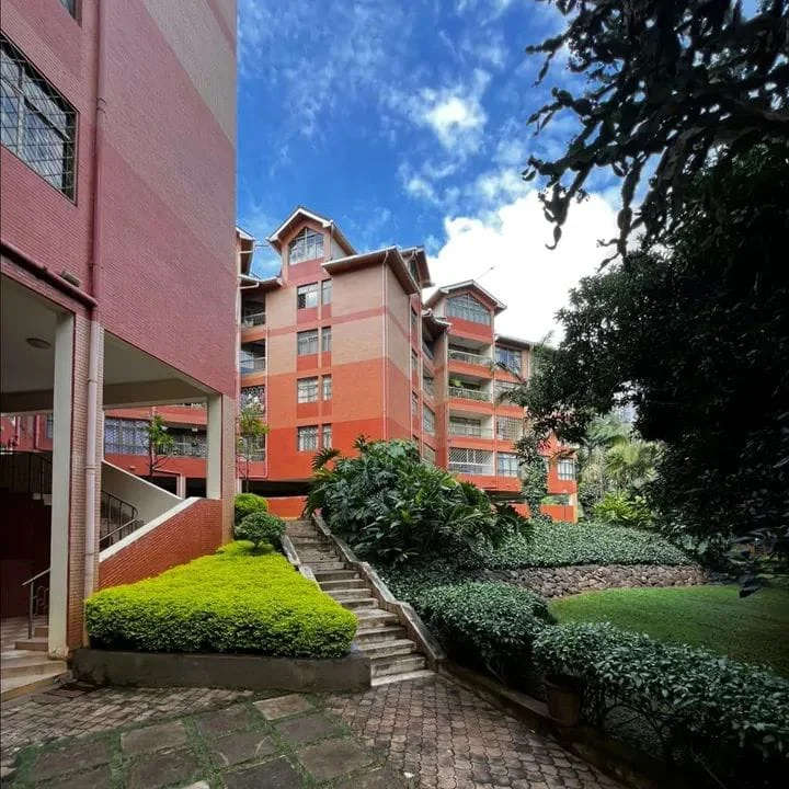 4 Bedroom Apartment + DSQ To Let in Riverside, Kes 150,000 per month