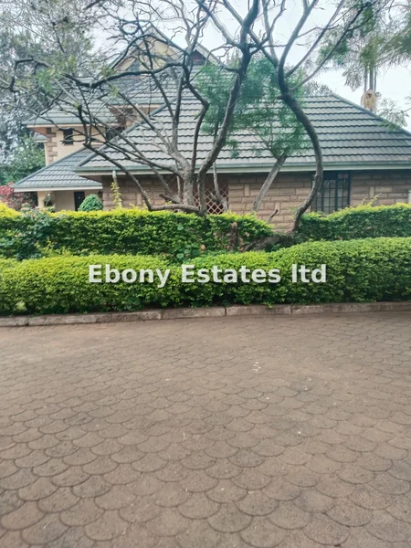 5-bedroom Townhouse for sale in Lavington