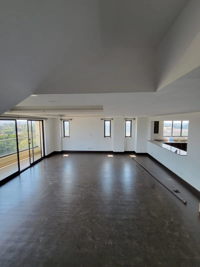 4 Bedroom Duplex + DSQ