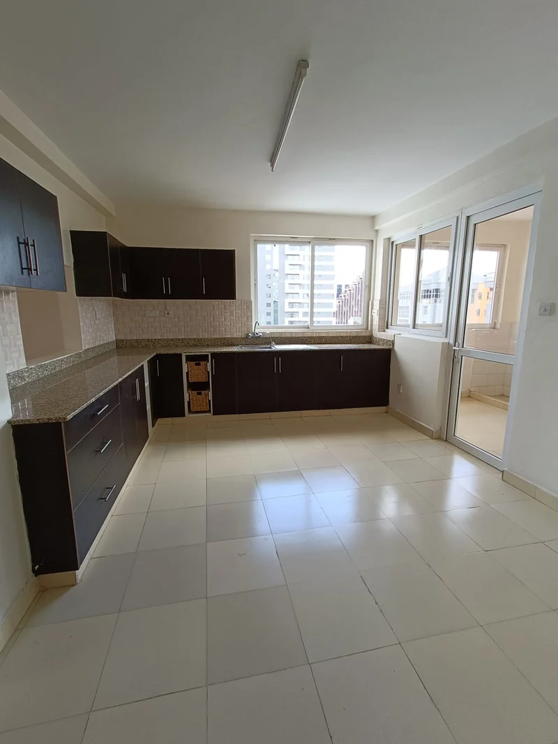 4 Bedroom Apartment (3 En-suite) To Let | Kilimani, KES 110,000 per month